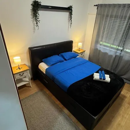 Apartmán Oriente Station Airport 3 *